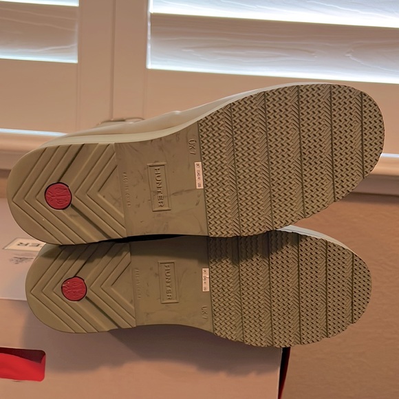 HUNTER tall Wedge Backstrap Boot in Sage - Picture 10 of 10